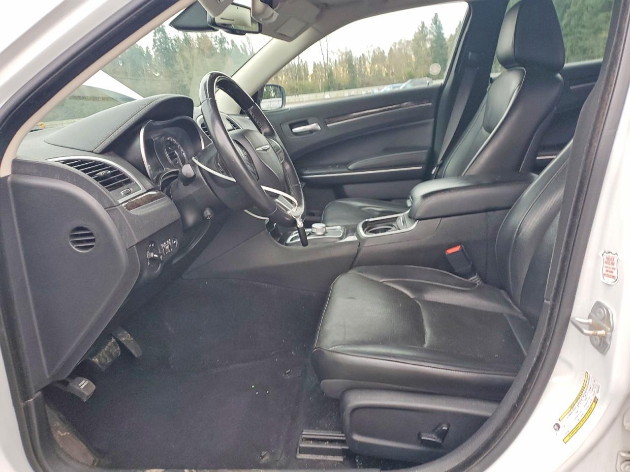 2019 CHRYSLER 300
