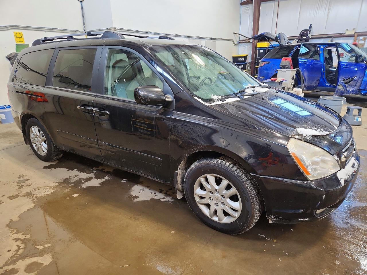 2008 KIA SEDONA