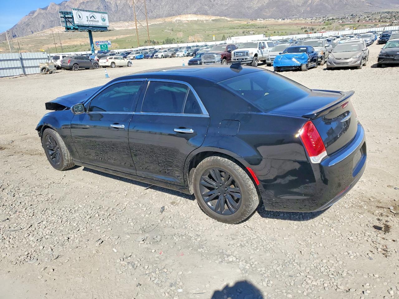 2016 CHRYSLER 300