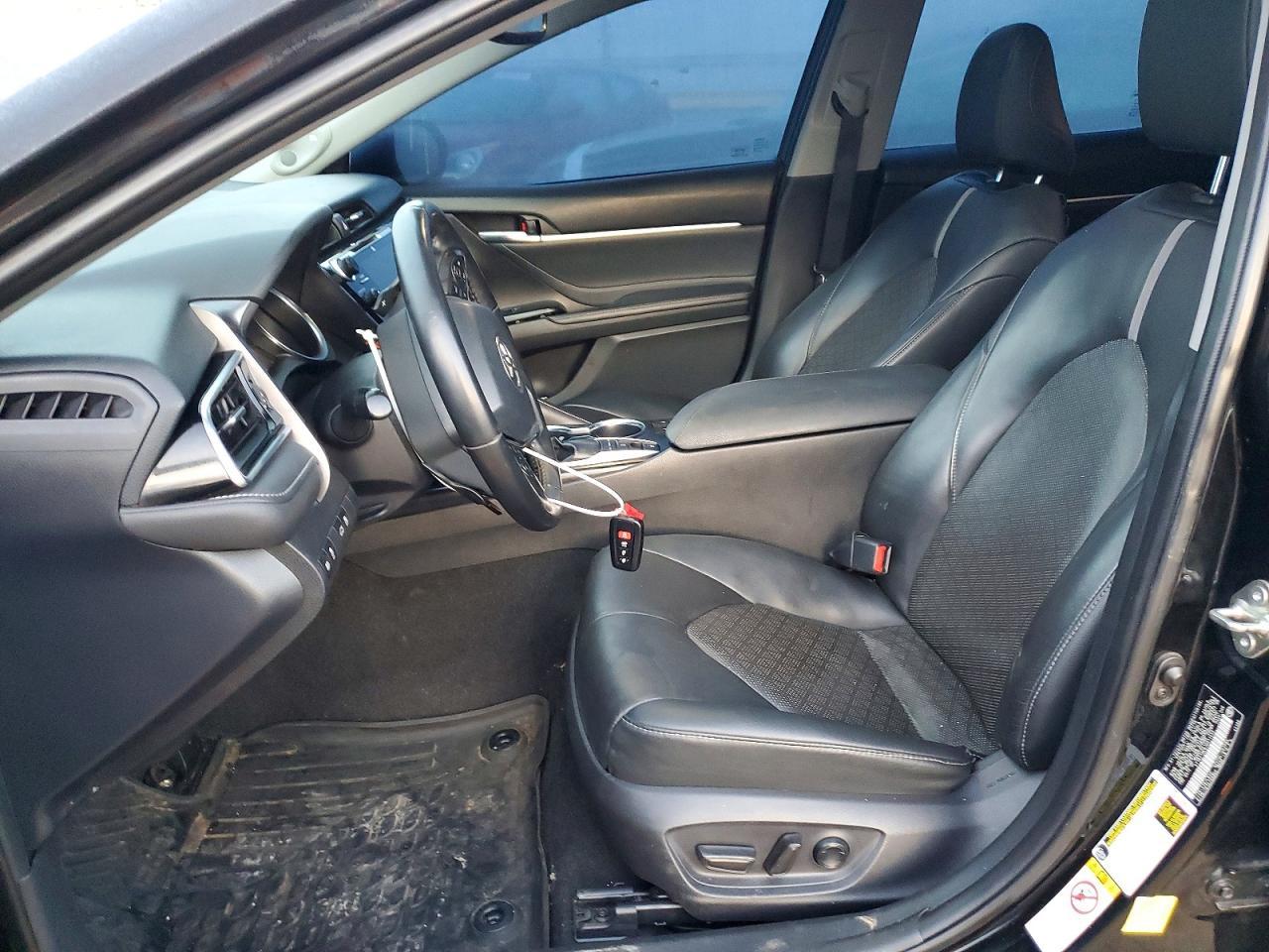2018 TOYOTA CAMRY