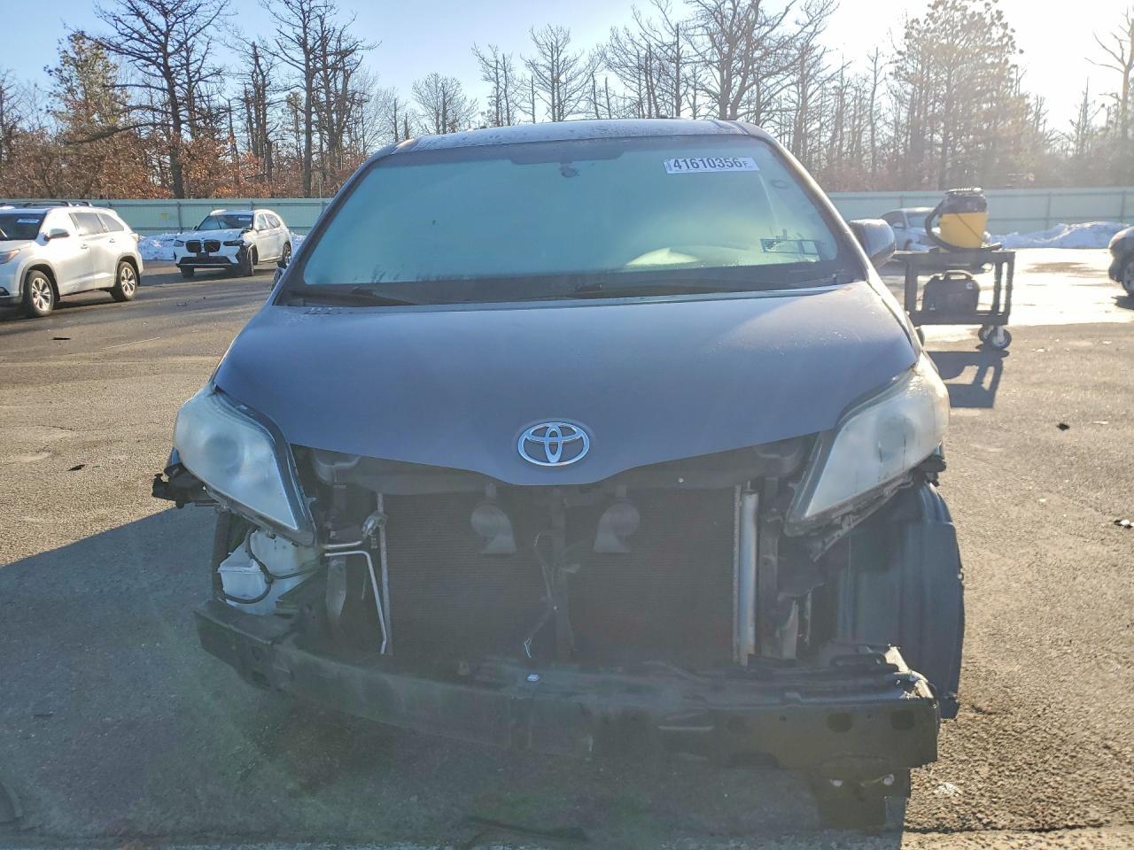 2017 TOYOTA SIENNA