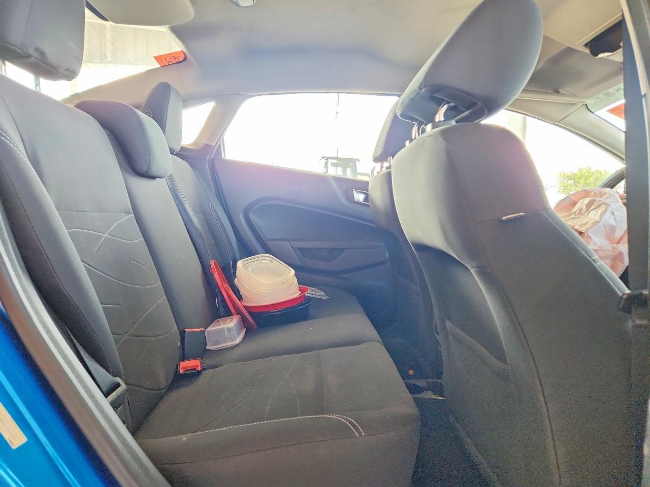 2015 FORD Fiesta