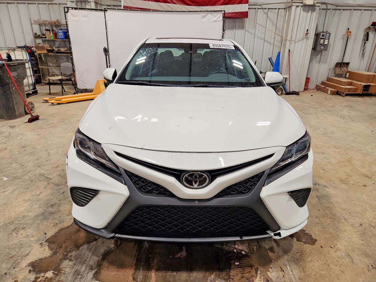 2018 TOYOTA CAMRY