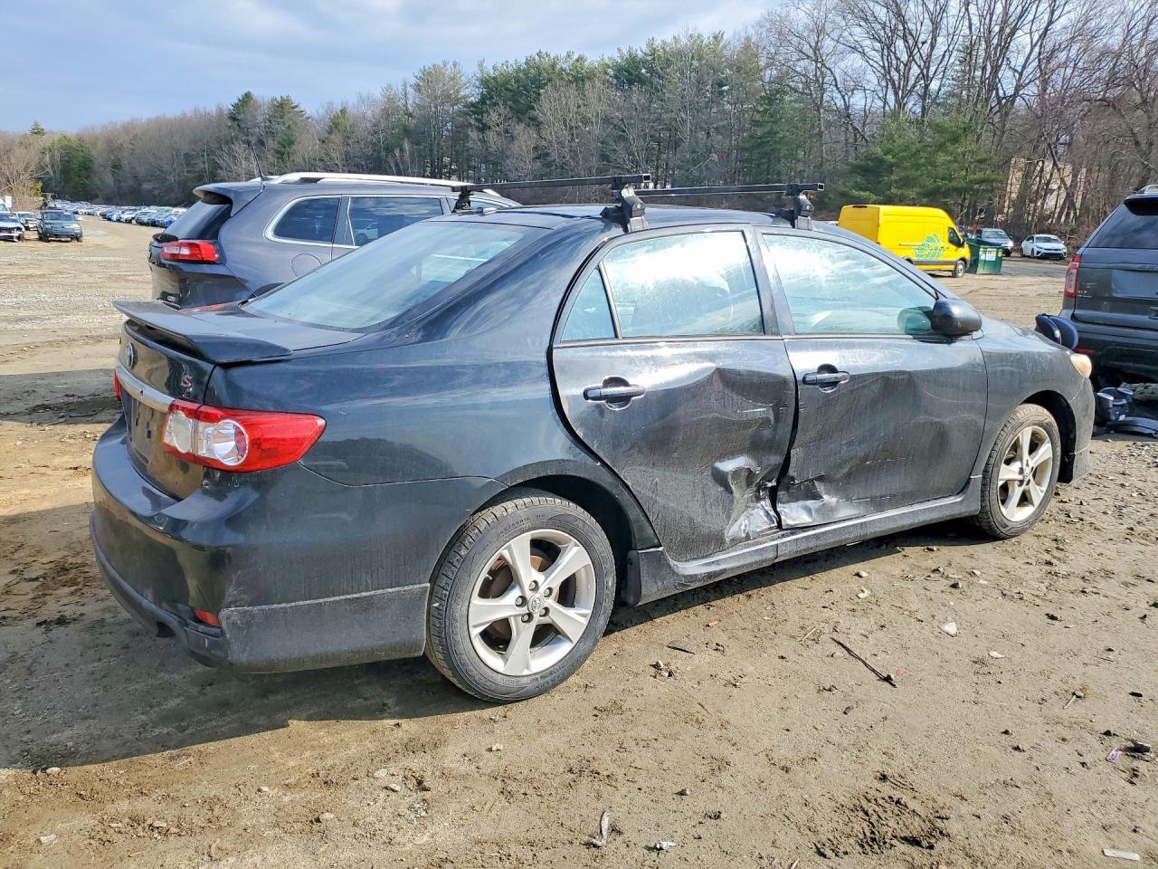 2011 TOYOTA COROLLA