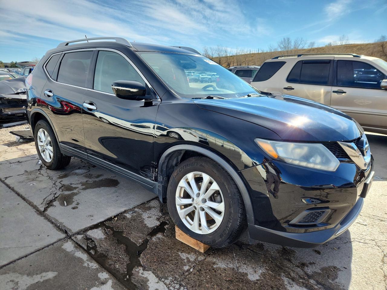 2015 NISSAN ROGUE