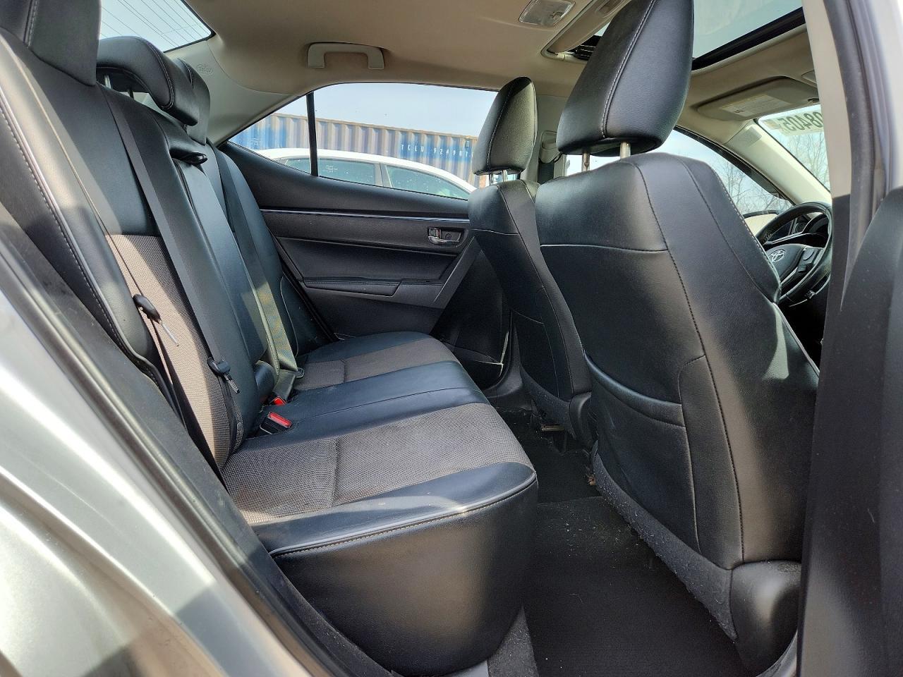 2015 TOYOTA COROLLA