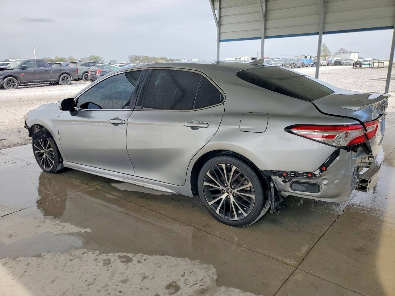 2020 TOYOTA CAMRY