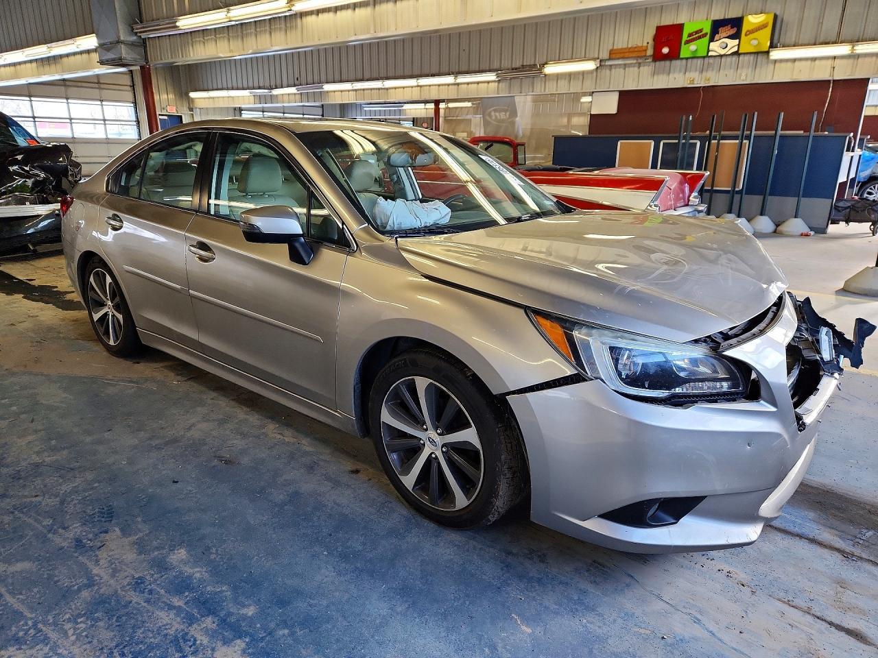 2017 SUBARU Legacy