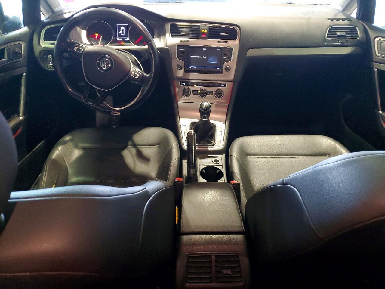 2017 VOLKSWAGEN GOLF
