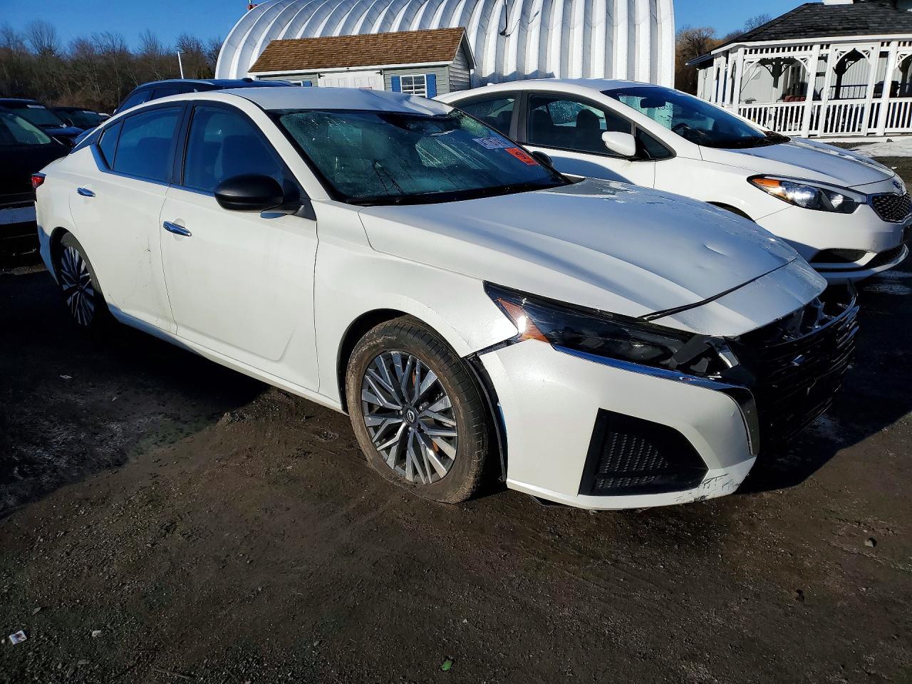 2024 NISSAN ALTIMA