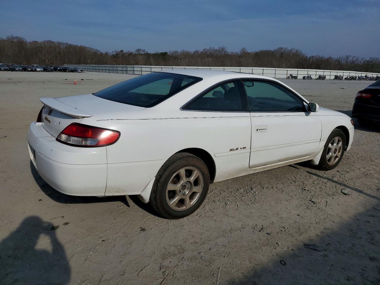 2000 TOYOTA CAMRY
