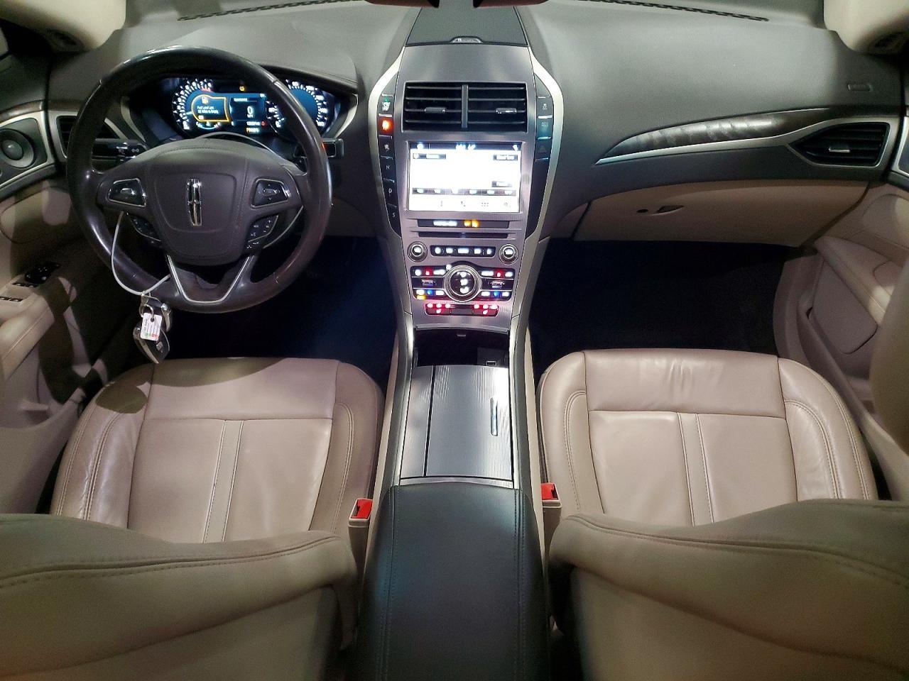 2017 LINCOLN MKZ