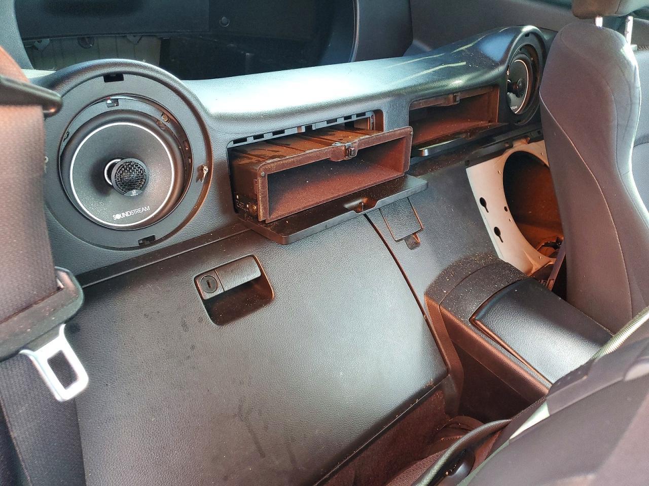 2005 NISSAN Z