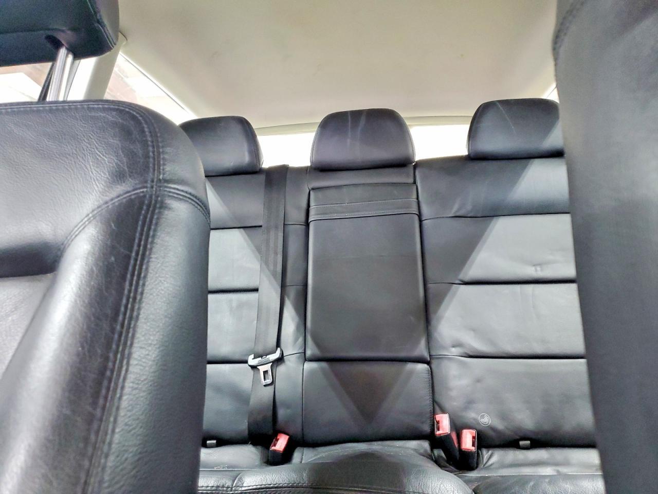 2004 VOLKSWAGEN Passat