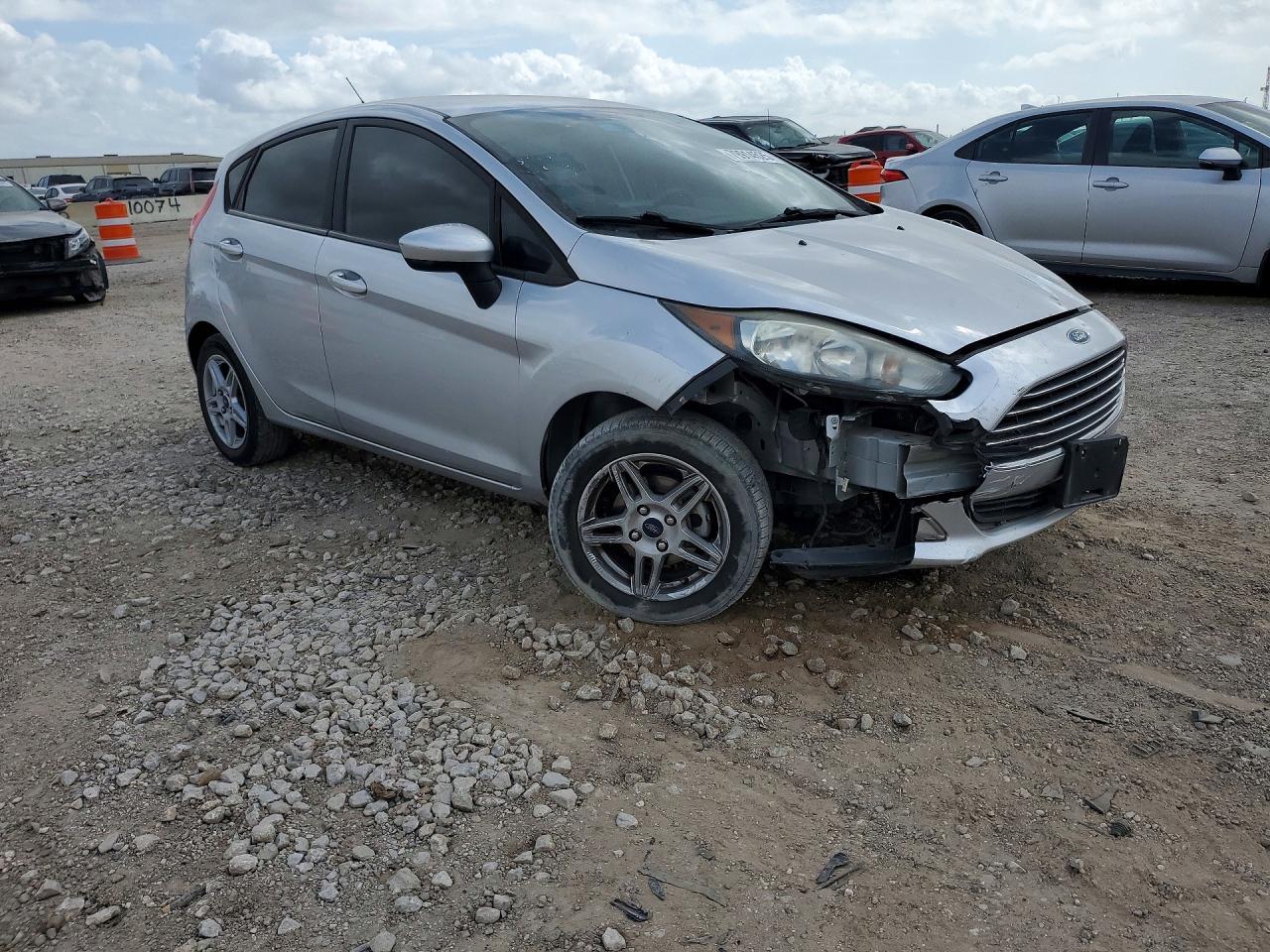 2018 FORD Fiesta