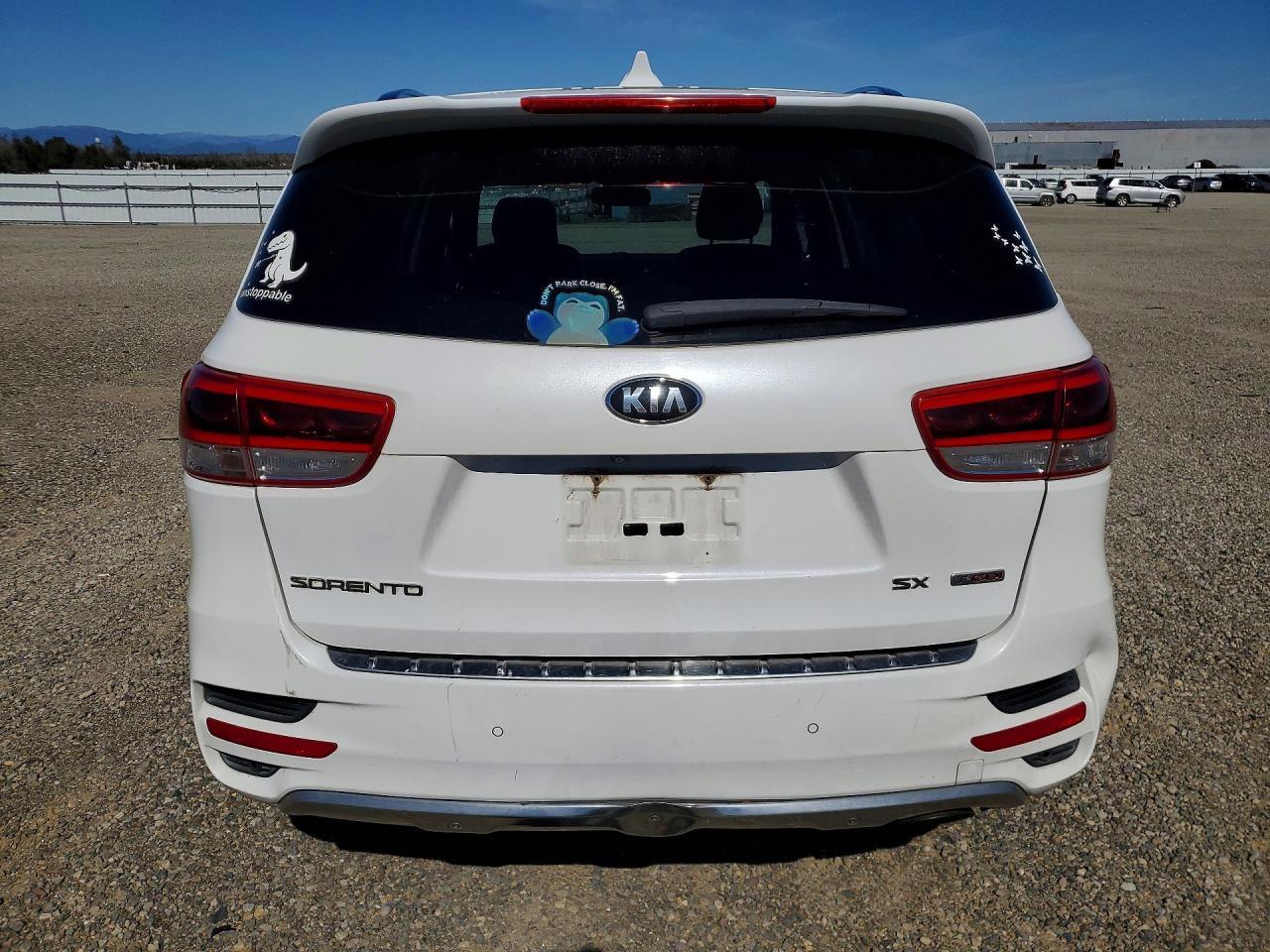 2016 KIA SORENTO