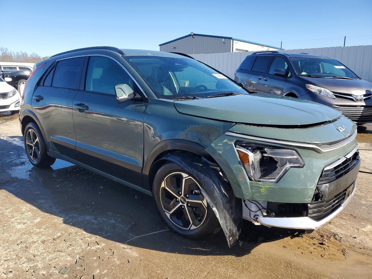 2025 KIA Niro