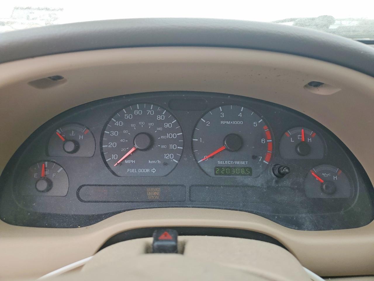 2001 FORD MUSTANG