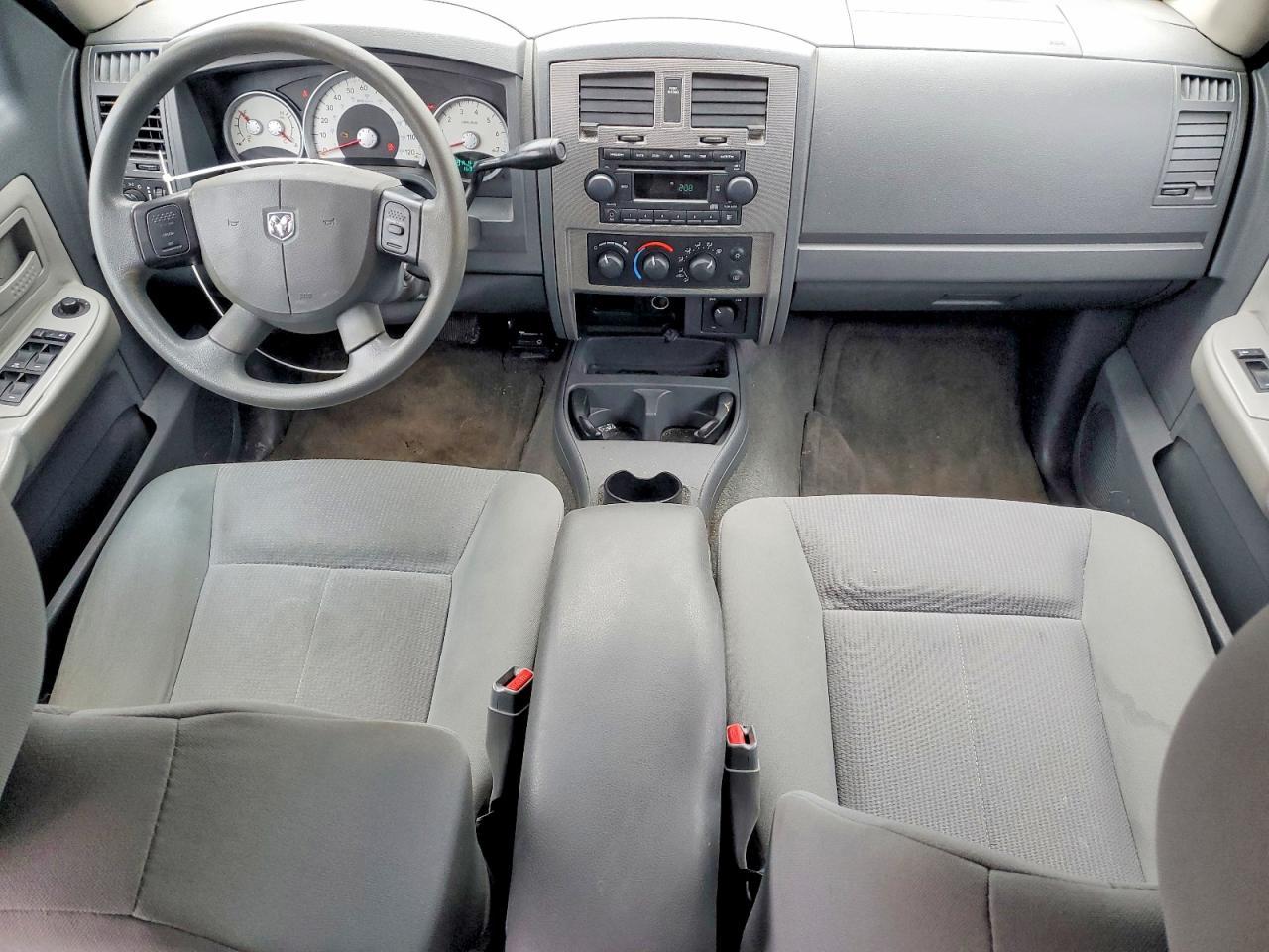 2006 DODGE Dakota
