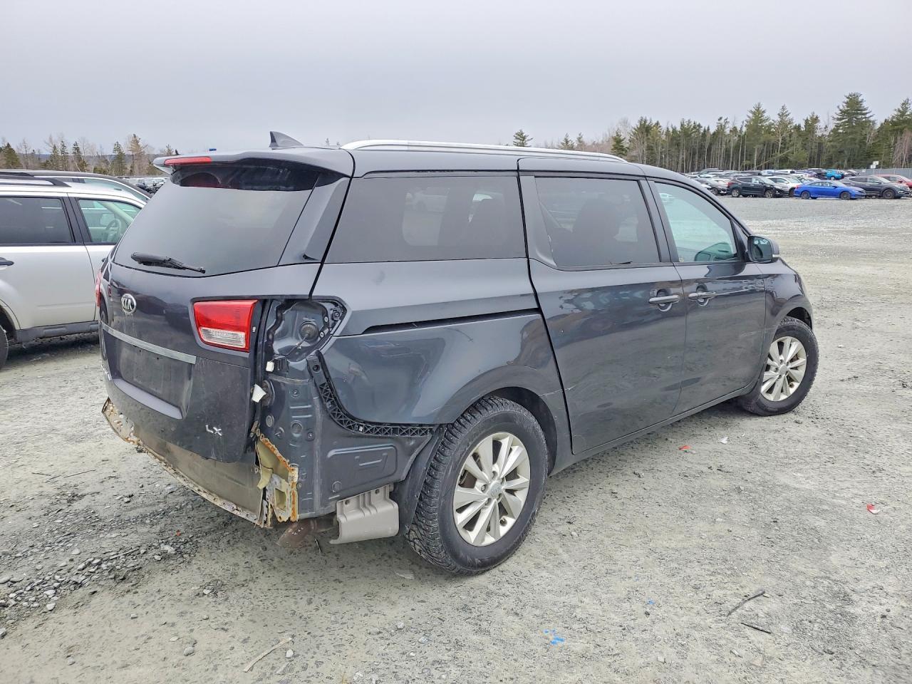 2015 KIA SEDONA