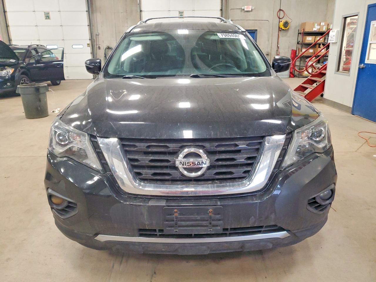 2017 NISSAN PATHFINDER