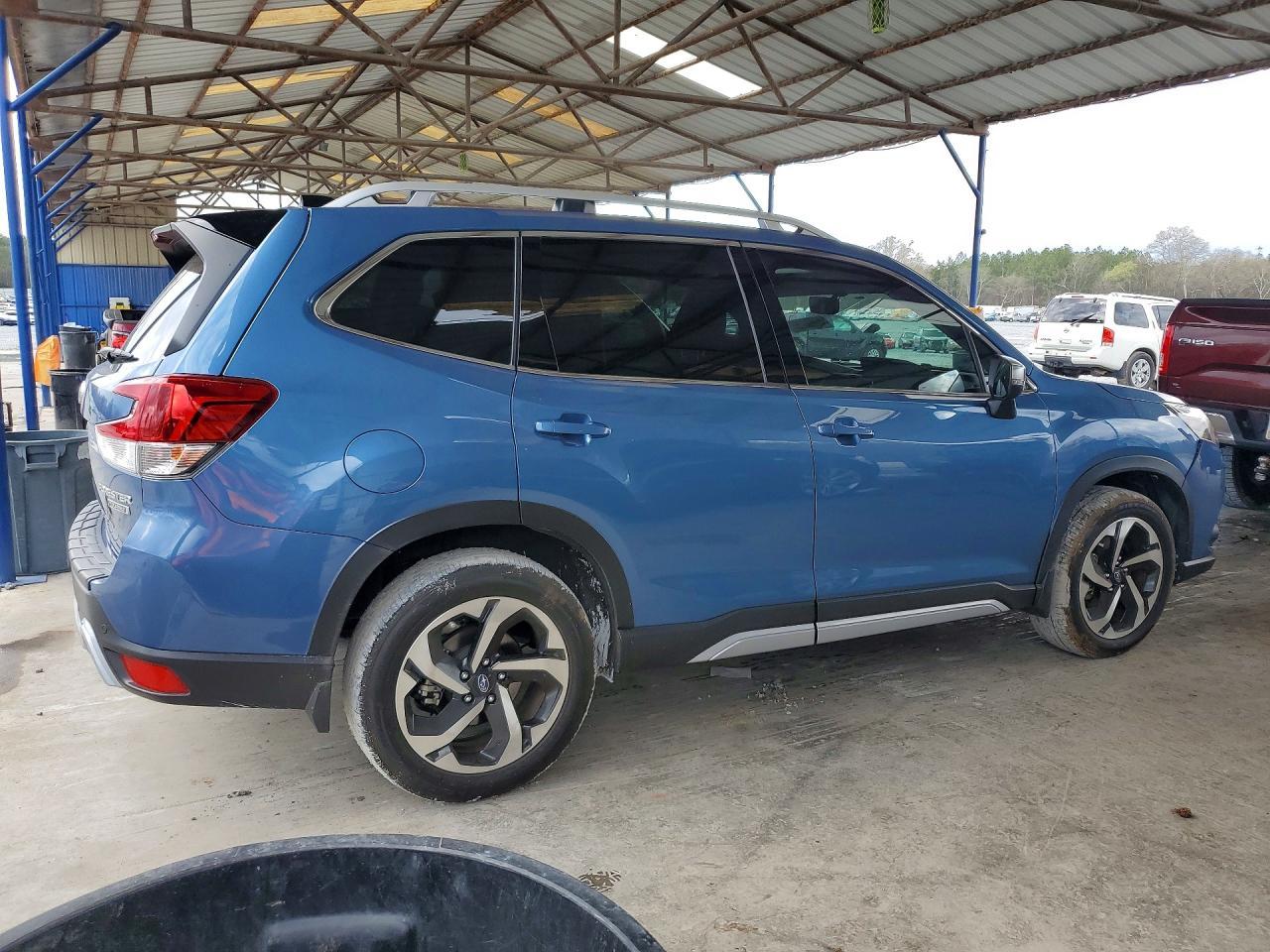 2024 SUBARU FORESTER