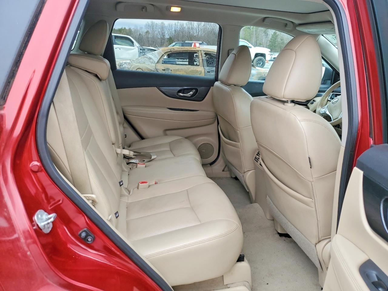 2015 NISSAN ROGUE