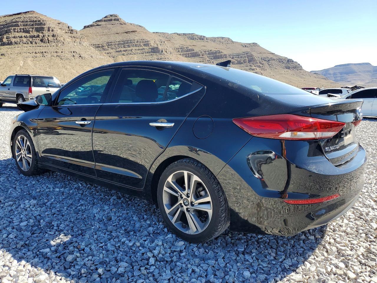 2017 HYUNDAI ELANTRA