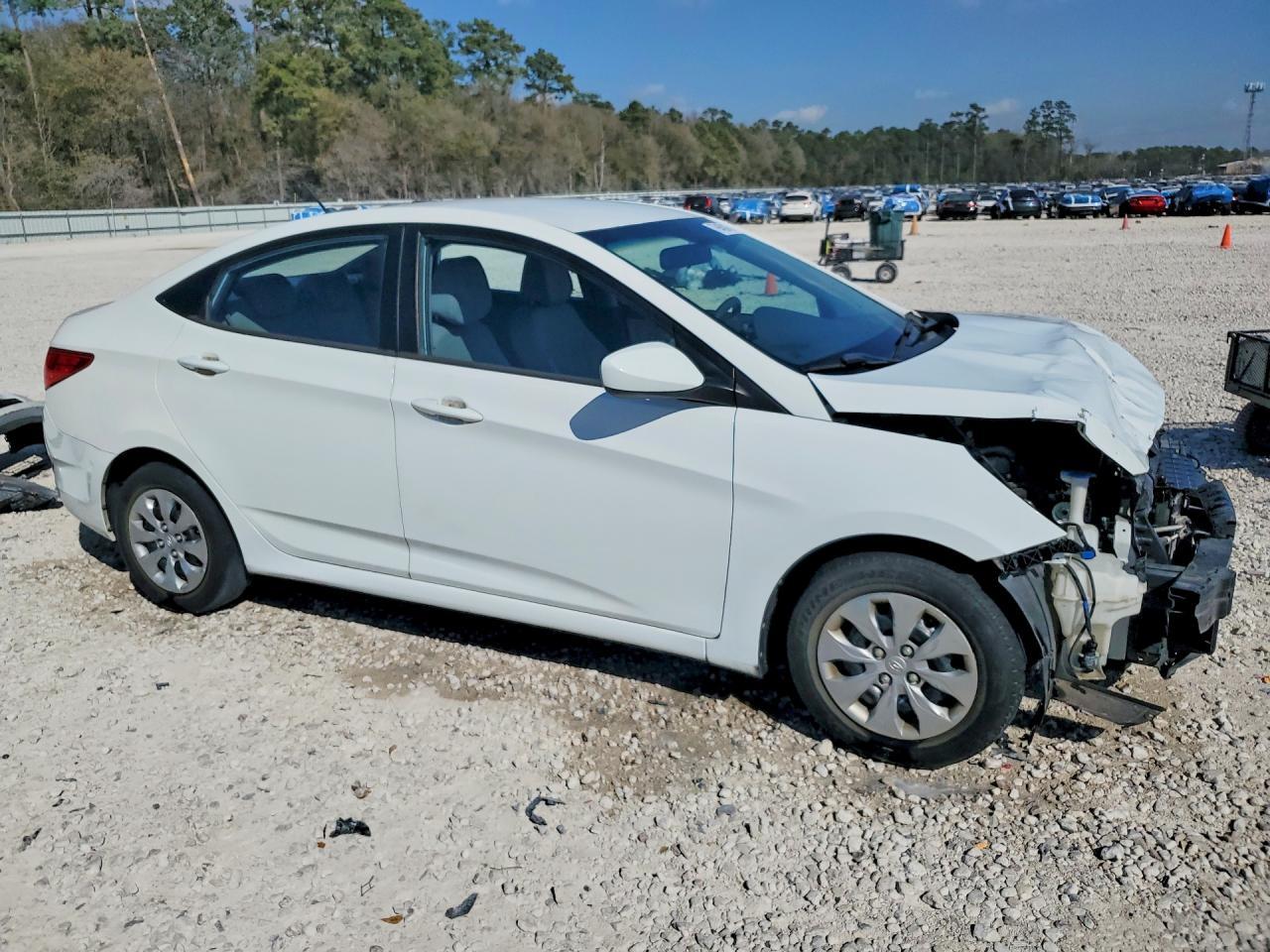 2016 HYUNDAI ACCENT