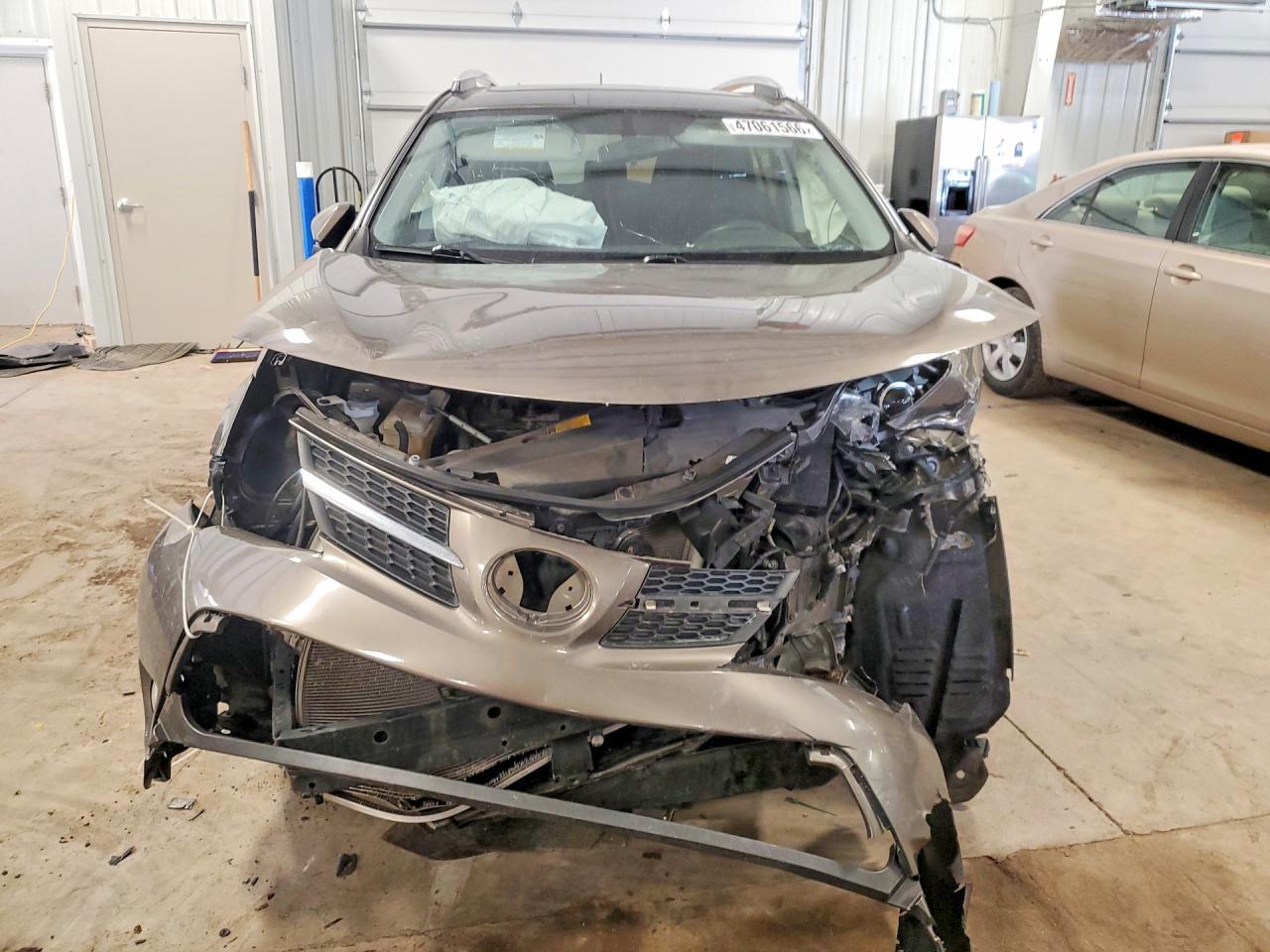 2014 TOYOTA RAV4