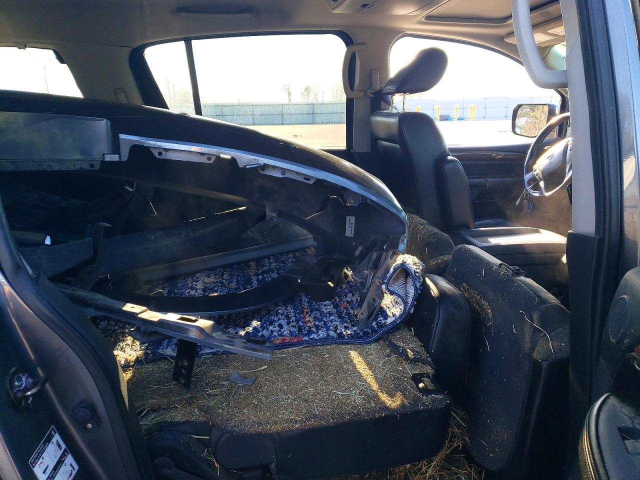 2013 NISSAN Armada