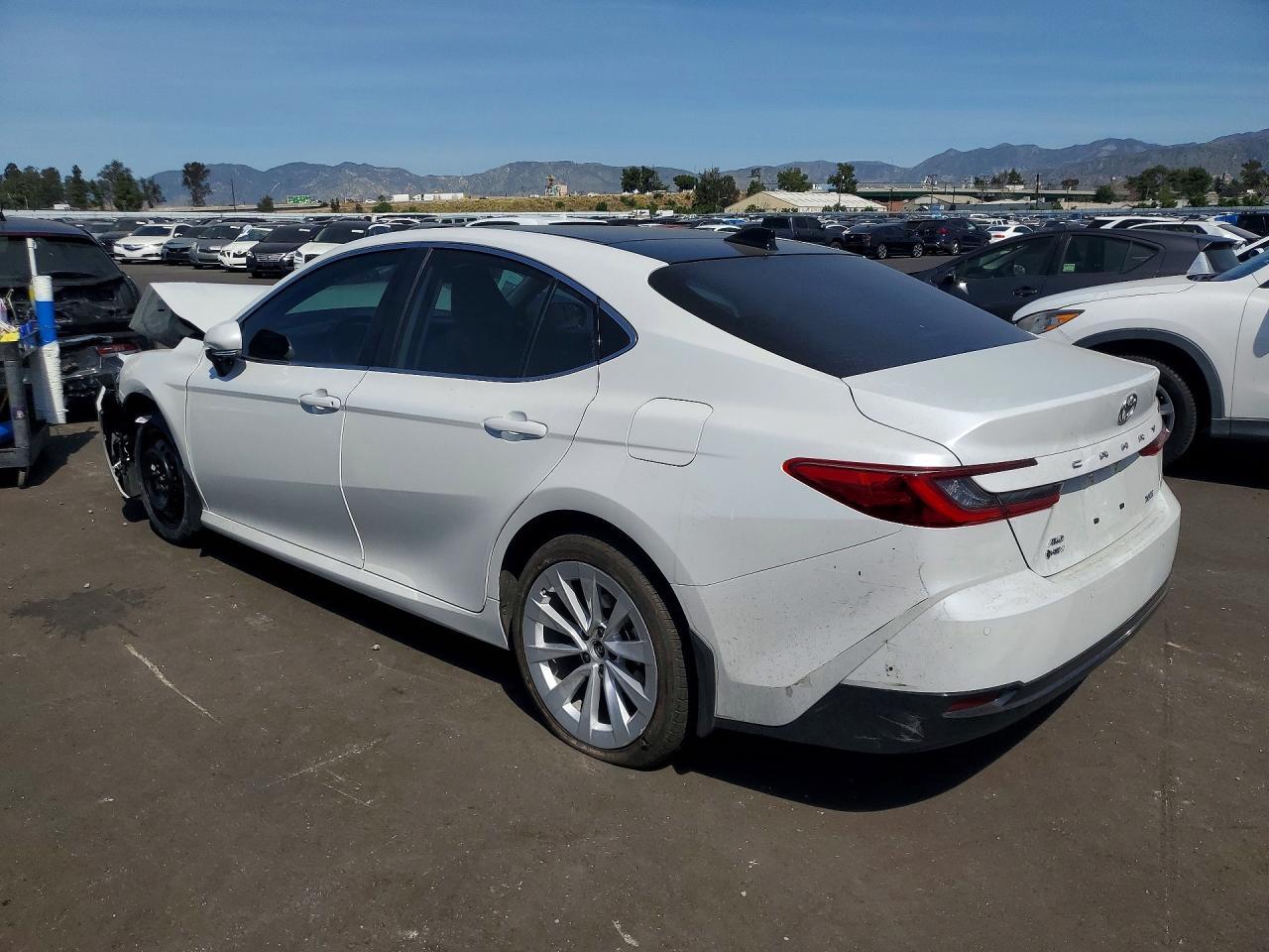 2025 TOYOTA CAMRY