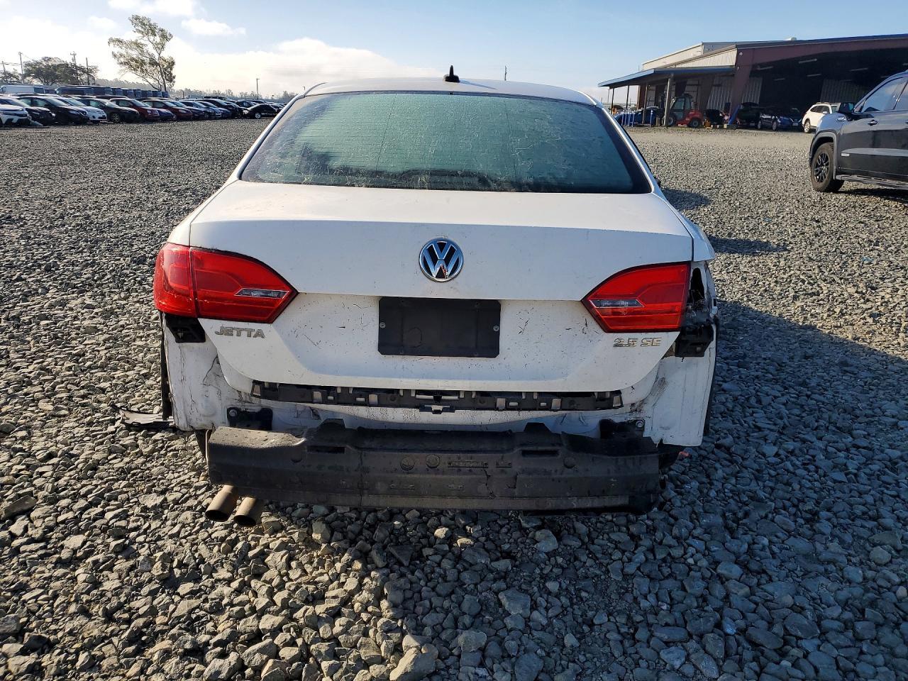 2013 VOLKSWAGEN JETTA