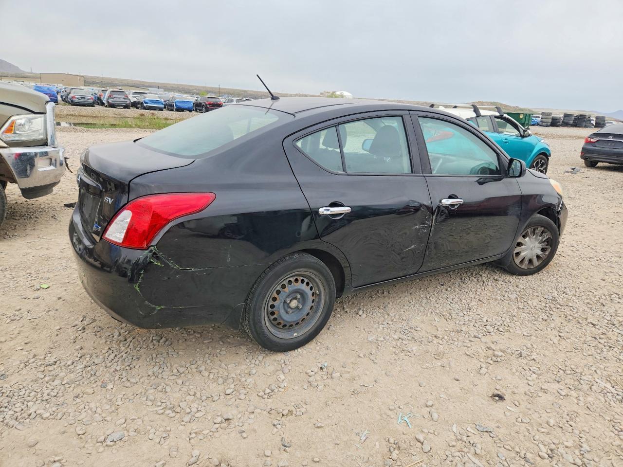 2012 NISSAN VERSA