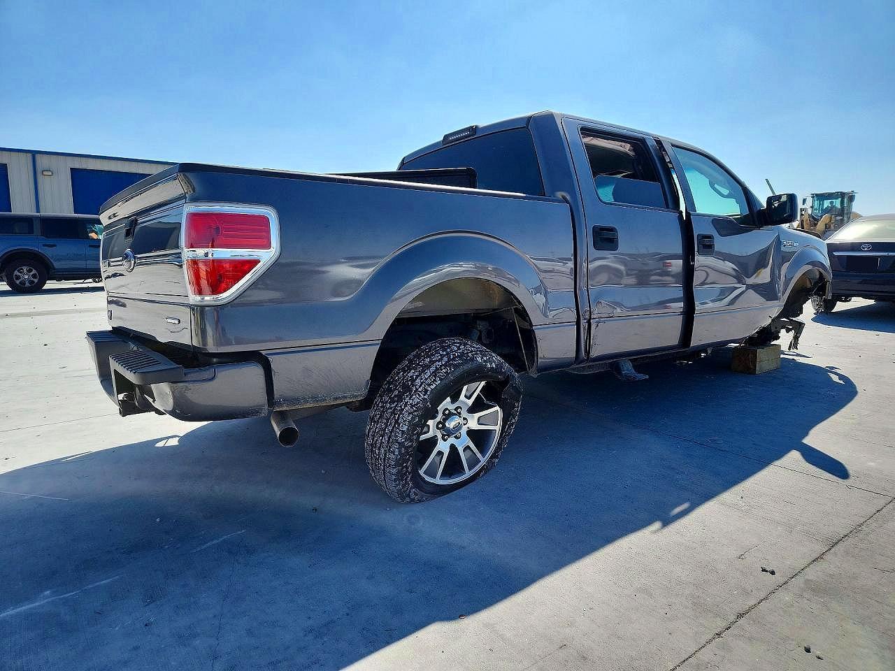 2014 FORD F-150 Lightning