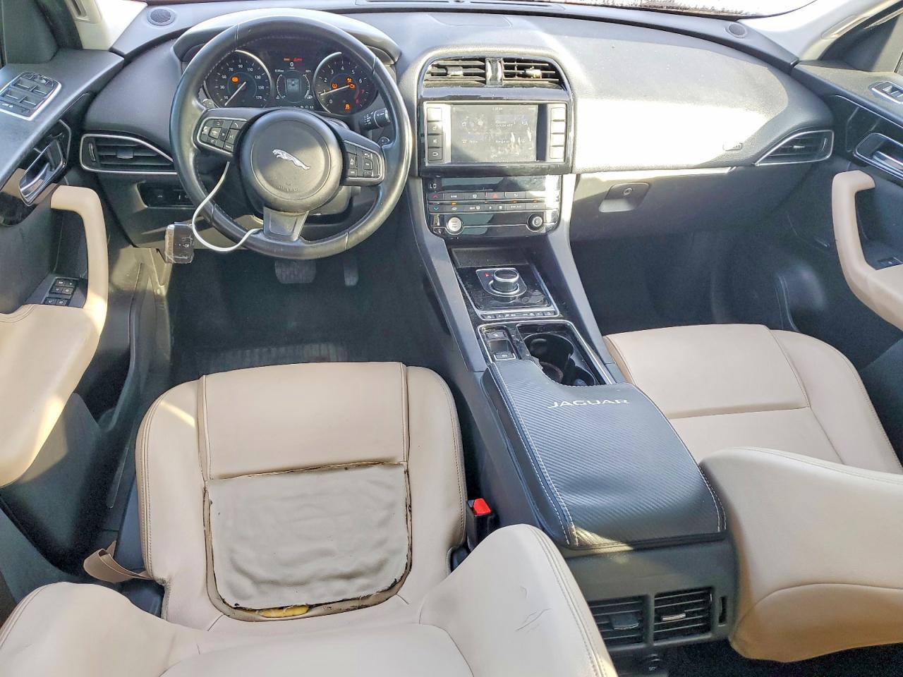 2018 JAGUAR F-Pace