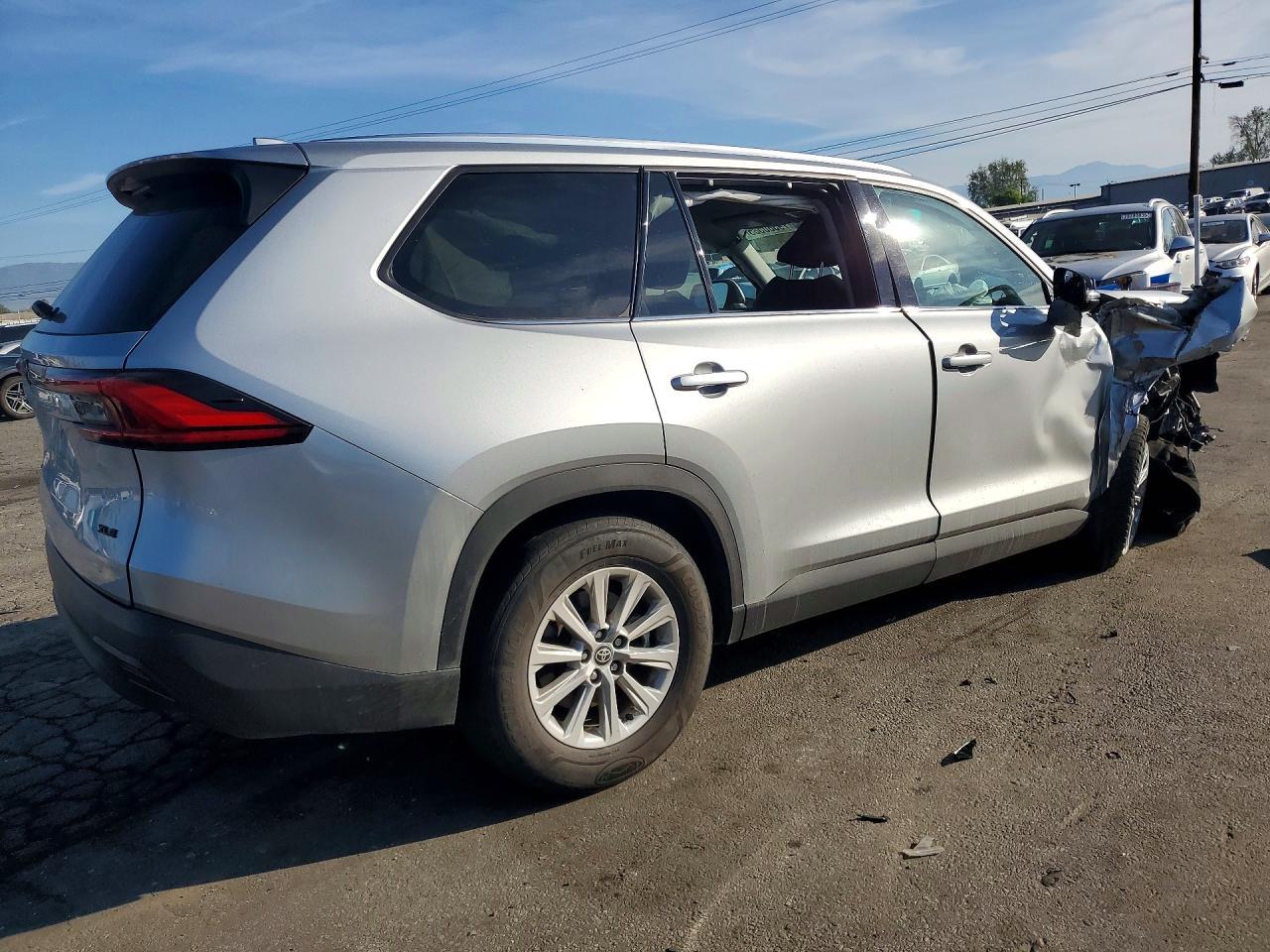 2024 TOYOTA HIGHLANDER
