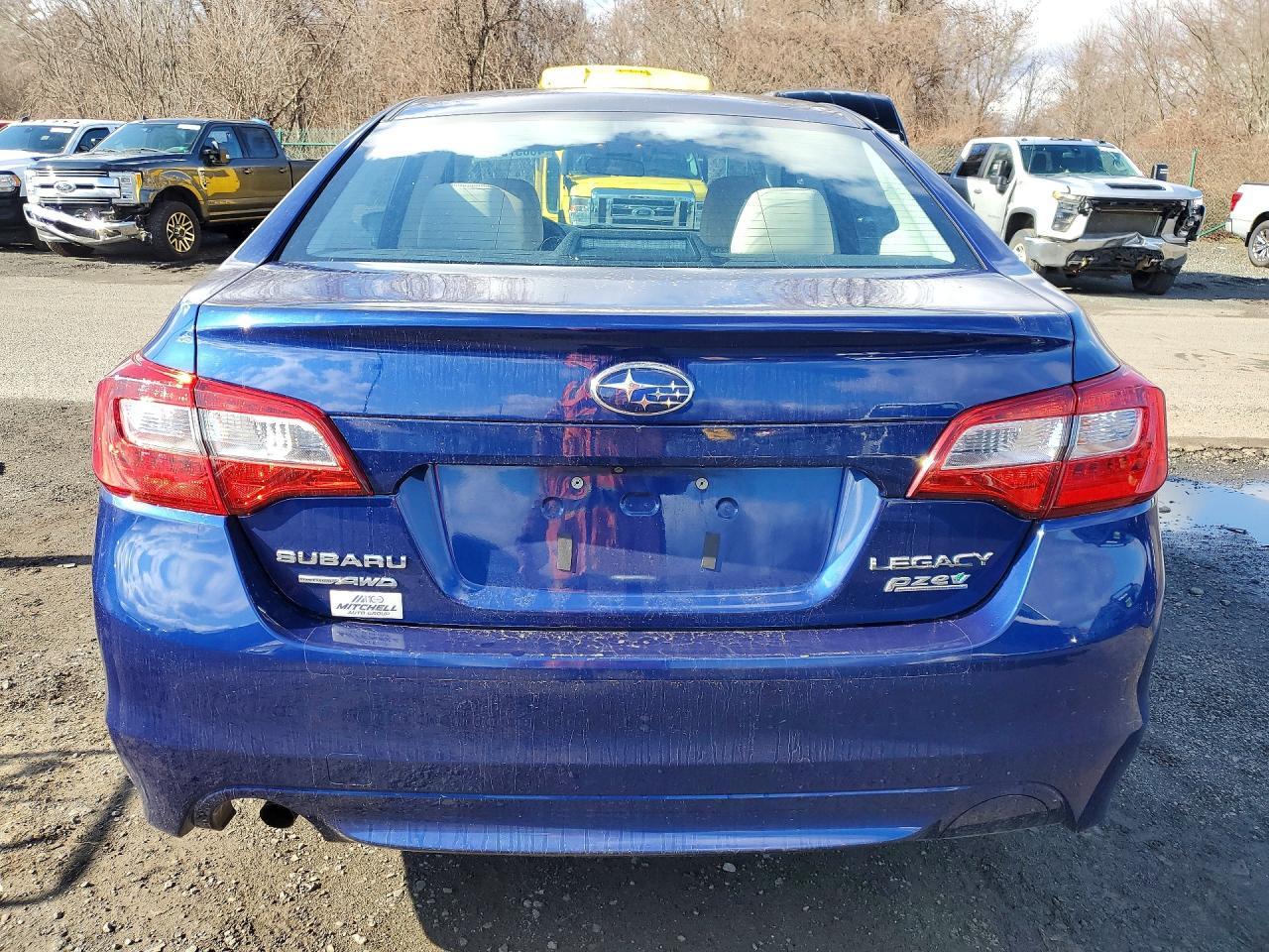 2016 SUBARU Legacy