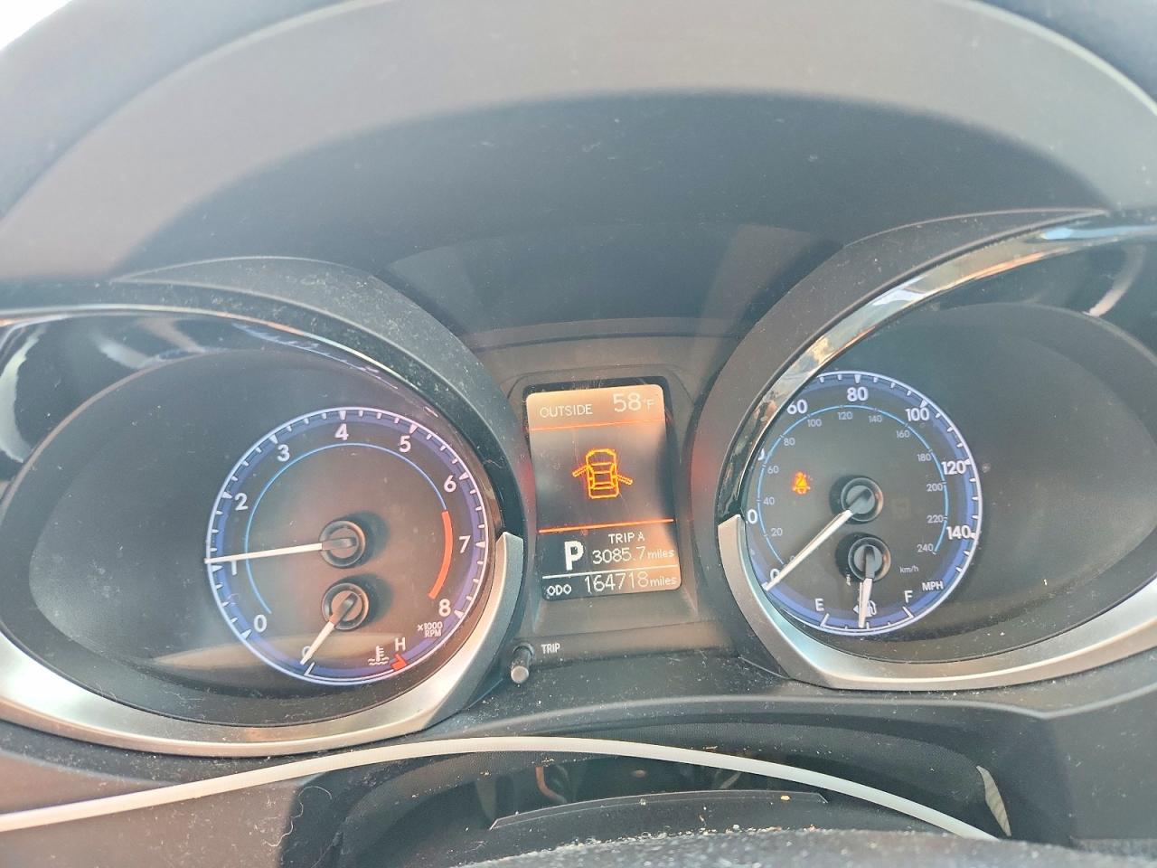 2016 TOYOTA COROLLA