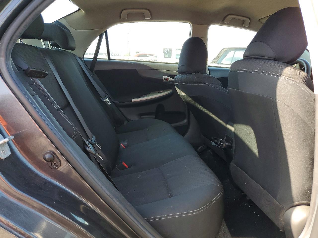2012 TOYOTA COROLLA