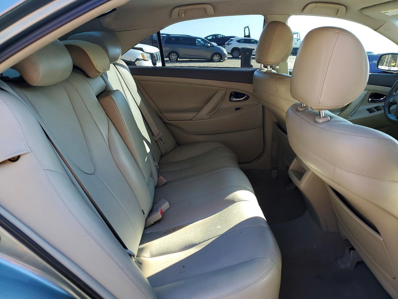 2010 TOYOTA CAMRY