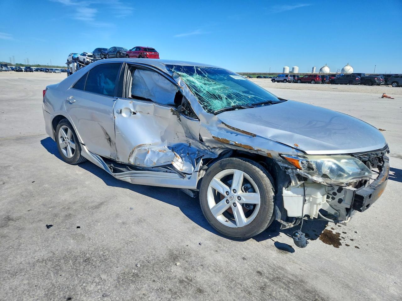 2014 TOYOTA CAMRY