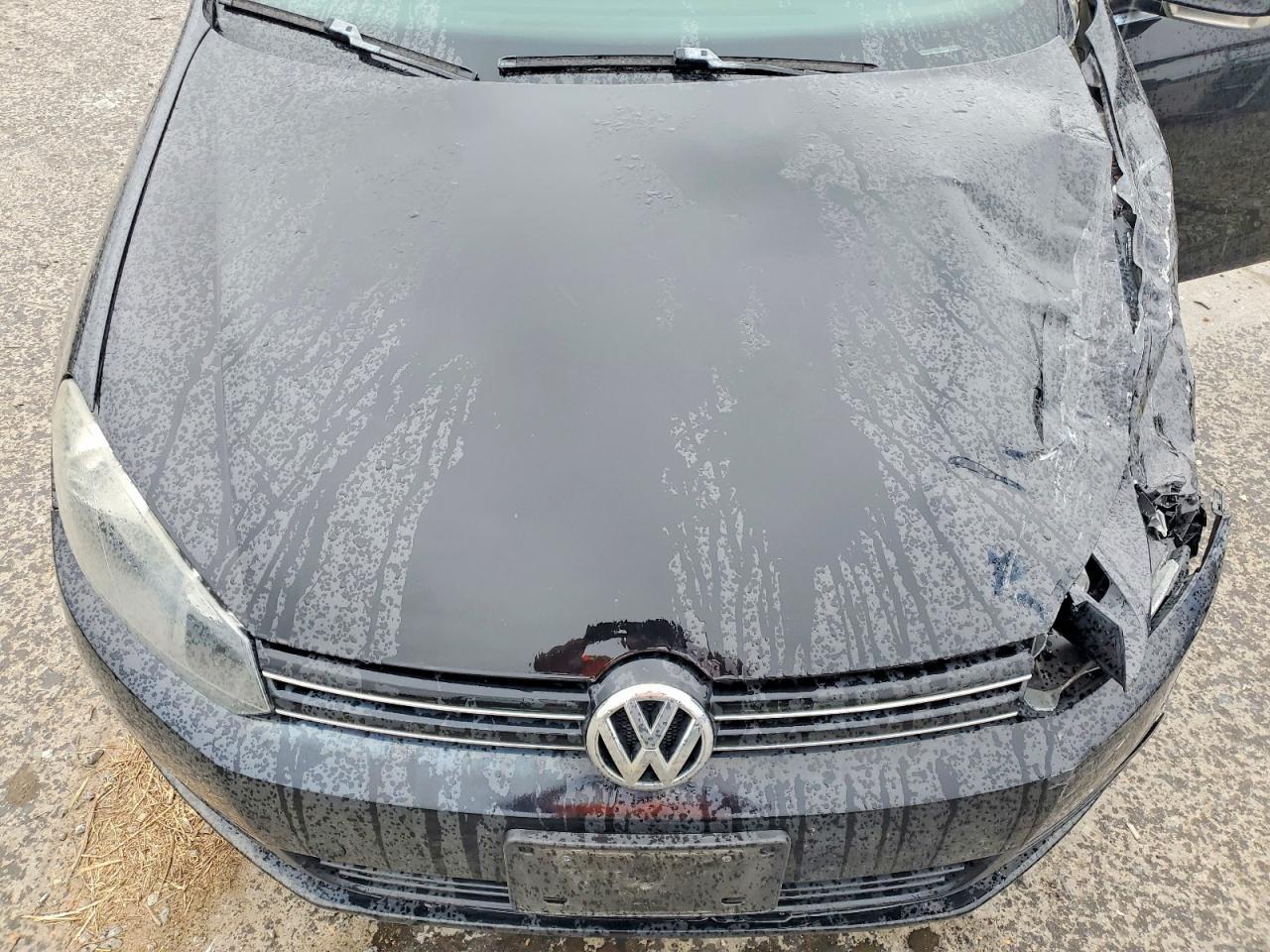 2011 VOLKSWAGEN JETTA