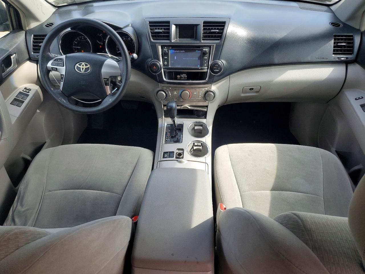2013 TOYOTA HIGHLANDER