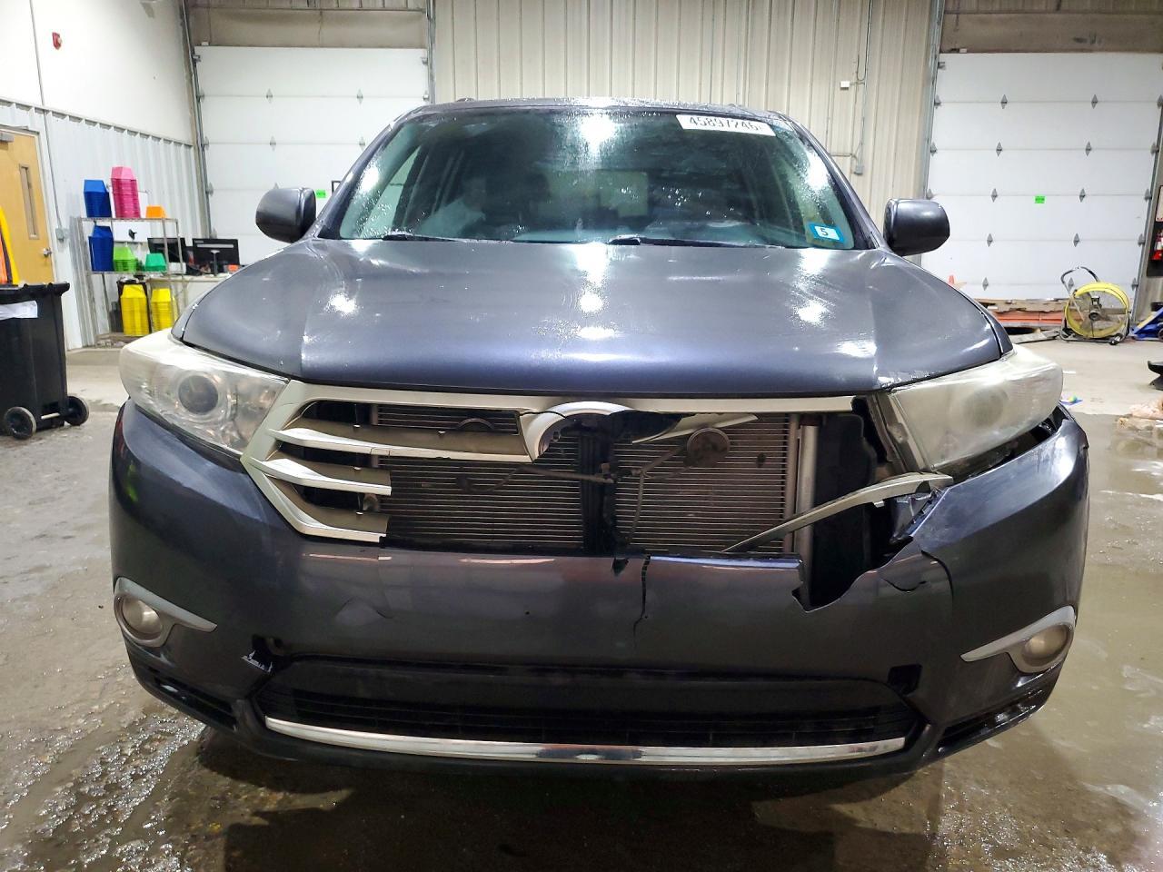 2013 TOYOTA HIGHLANDER