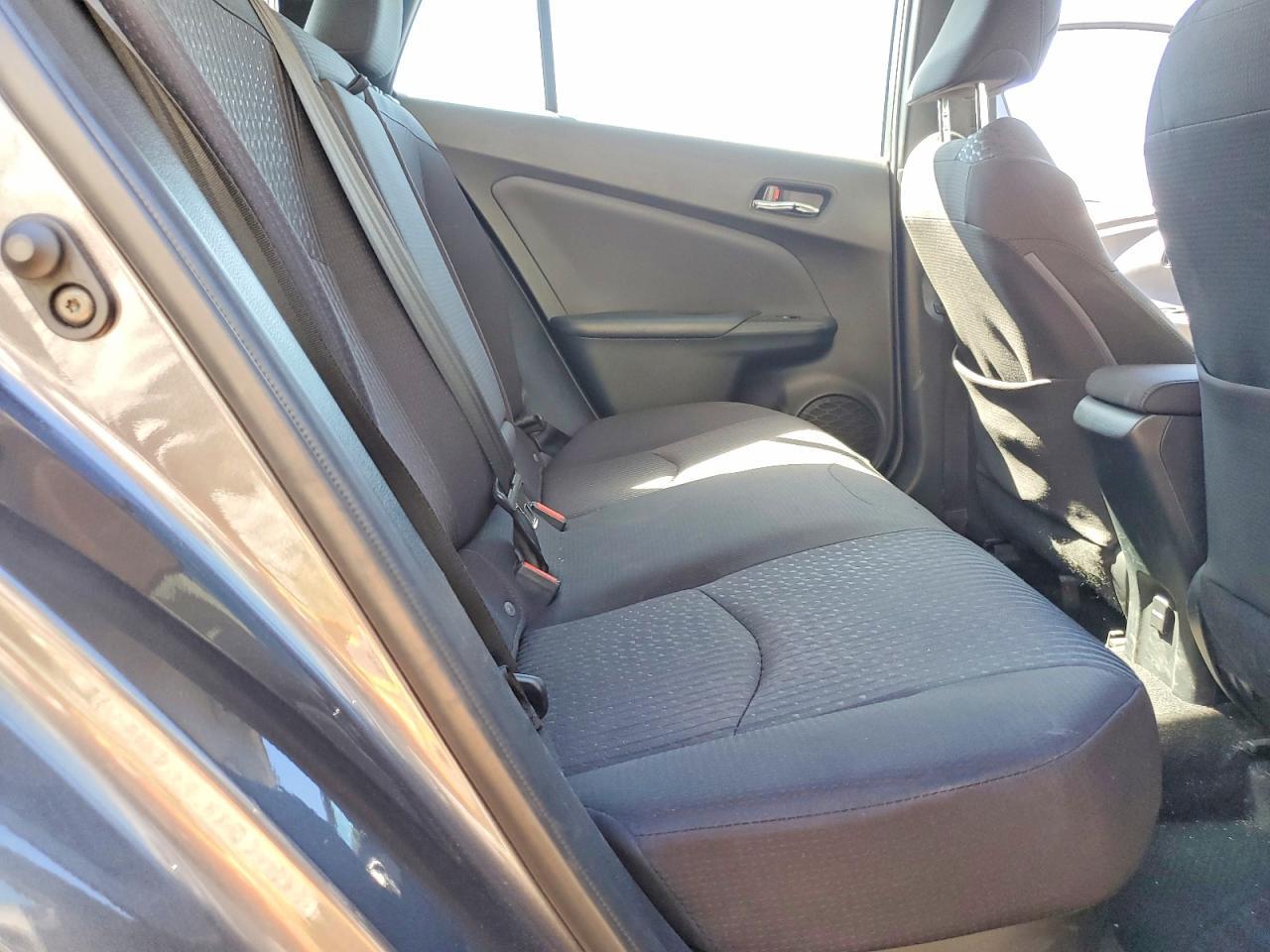 2018 TOYOTA PRIUS