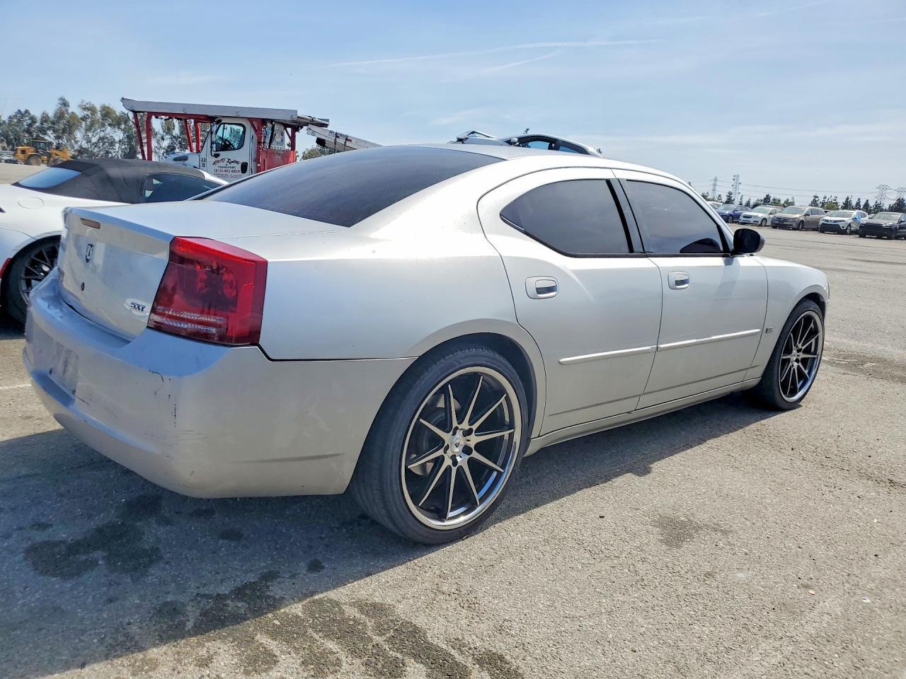 2006 DODGE CHARGER