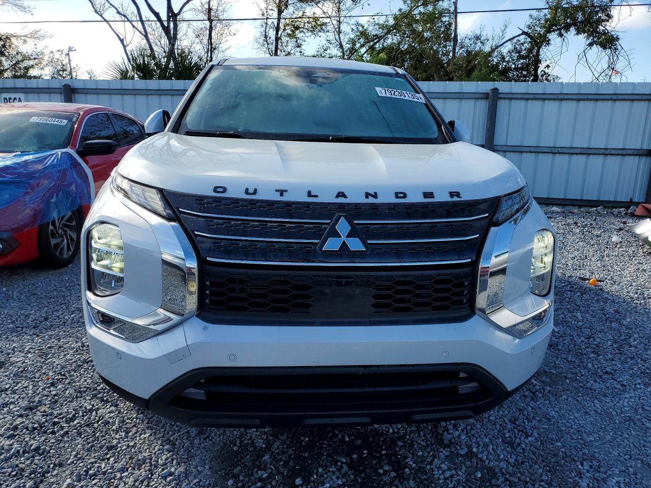 2024 MITSUBISHI outlander