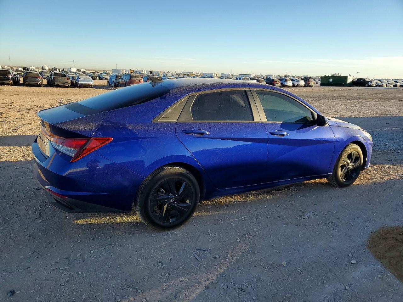 2022 HYUNDAI ELANTRA