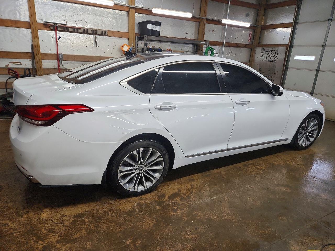 2015 HYUNDAI GENESIS